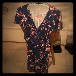 Like NEW beautiful floral skater dress.
